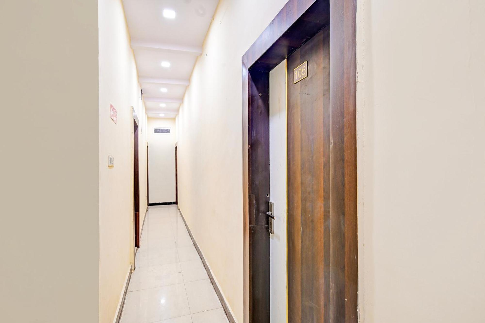 Super Hotel O Hanuman Naka Ujjain Formerly Krishna Palace Eksteriør billede