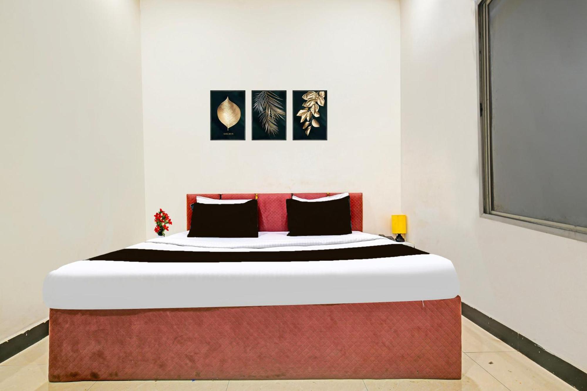 Super Hotel O Hanuman Naka Ujjain Formerly Krishna Palace Eksteriør billede