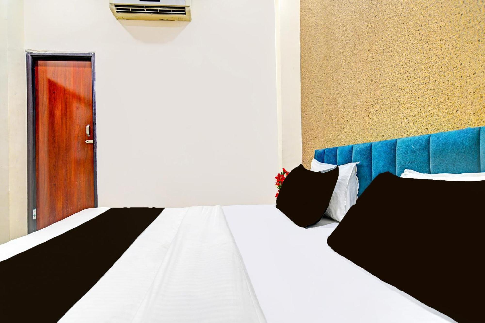 Super Hotel O Hanuman Naka Ujjain Formerly Krishna Palace Eksteriør billede